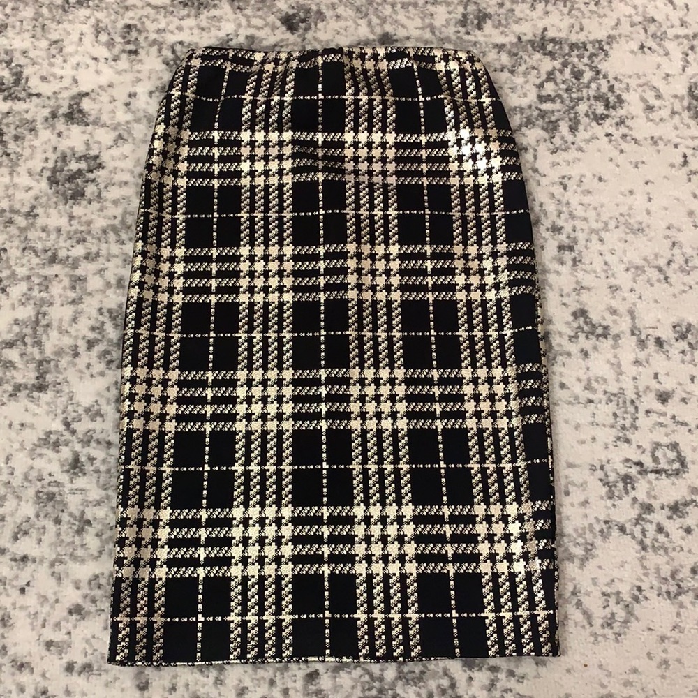 Black and gold pencil skirt
